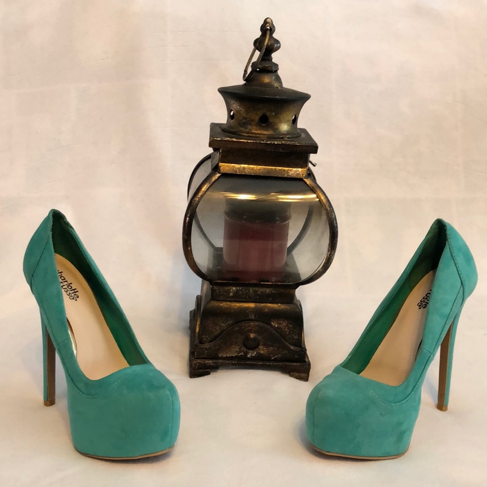 Beautiful Green Mint High heels size 6